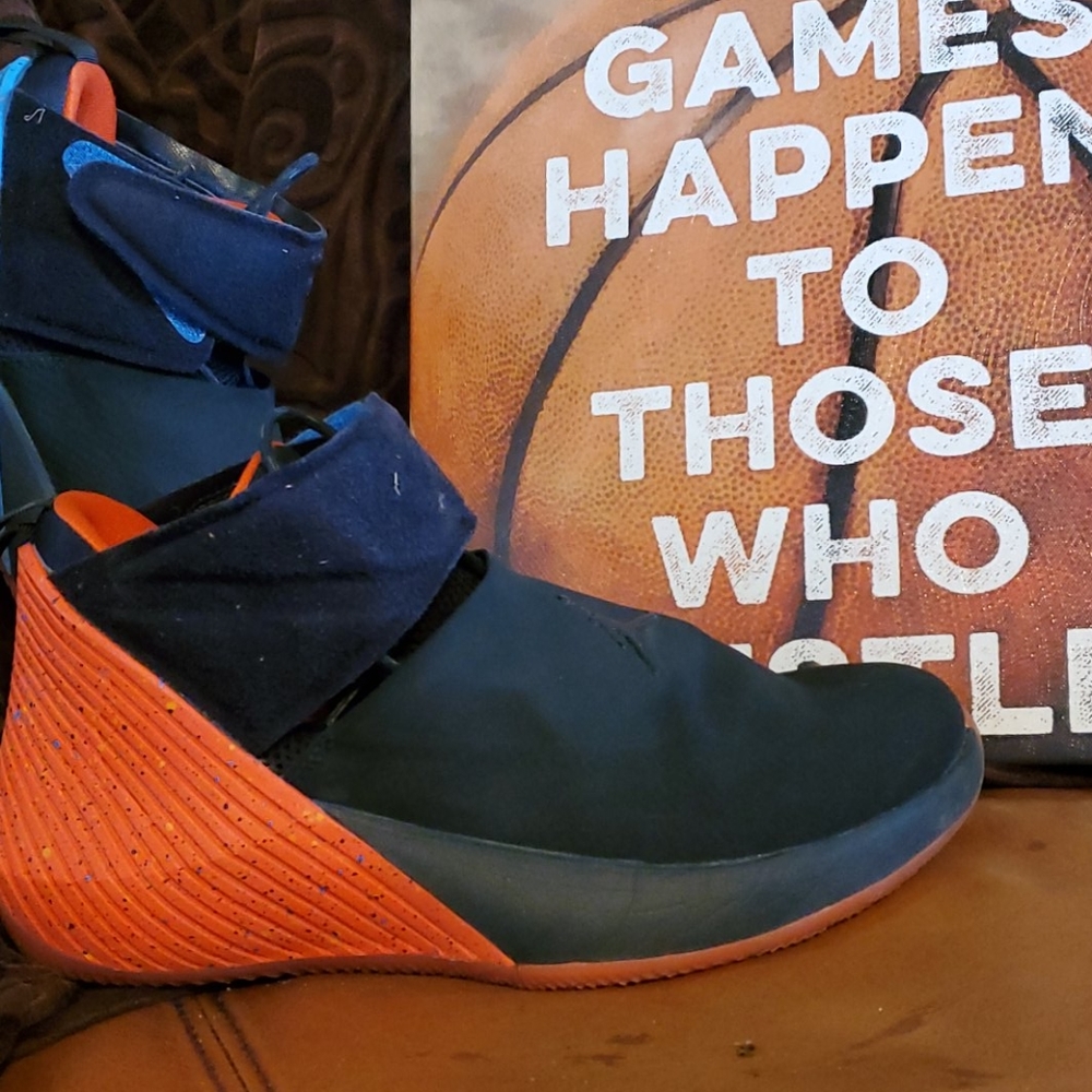 Jordans/Westbrooks youth size 7 basketball shoes